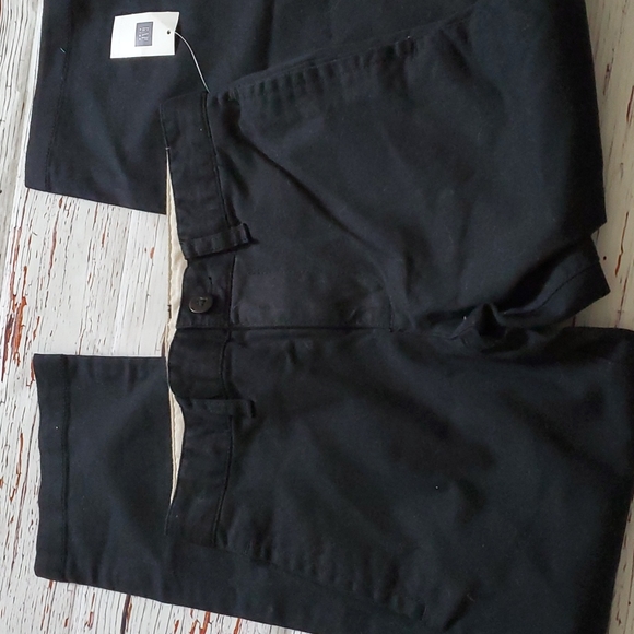 🆕️ GAP/H&M BOYS DRESS PANTS BUNDLE (KHAKI, BLACK & NAVY) 👦 - Picture 8 of 12